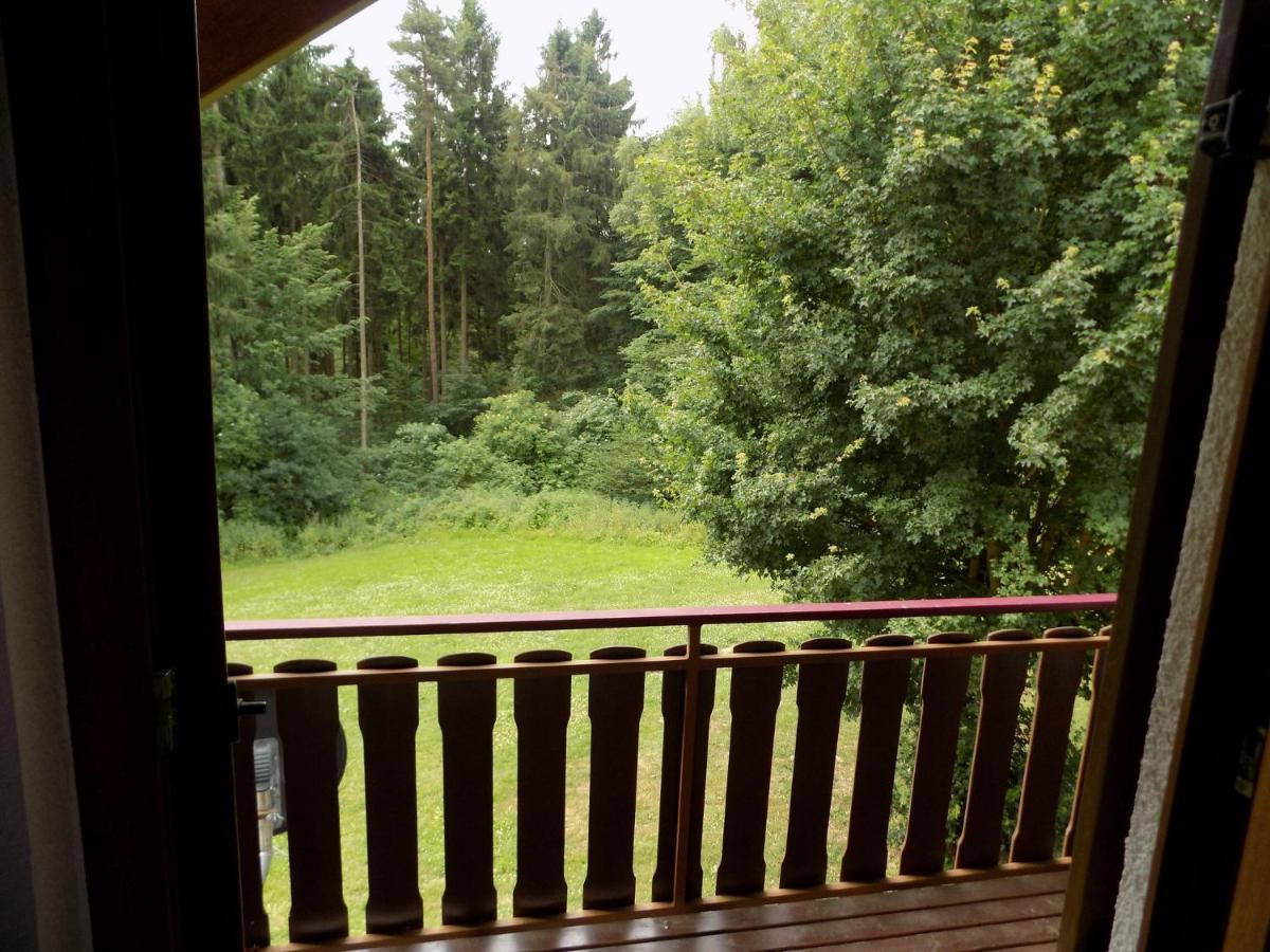 Seepark Kirchheim Ferienhaus Bei Vera Mit Sauna Bagian luar foto