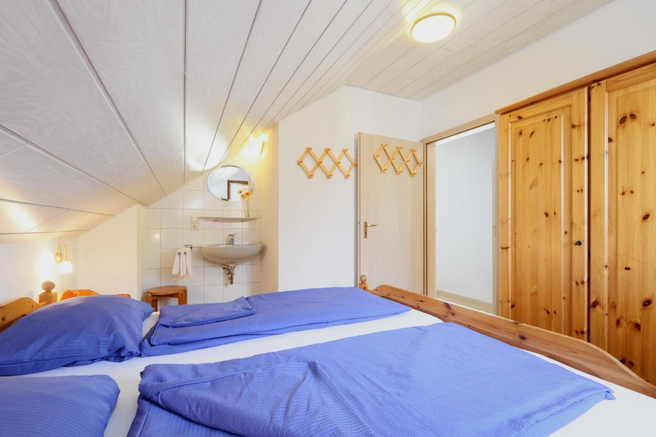 Seepark Kirchheim Ferienhaus Bei Vera Mit Sauna Bagian luar foto