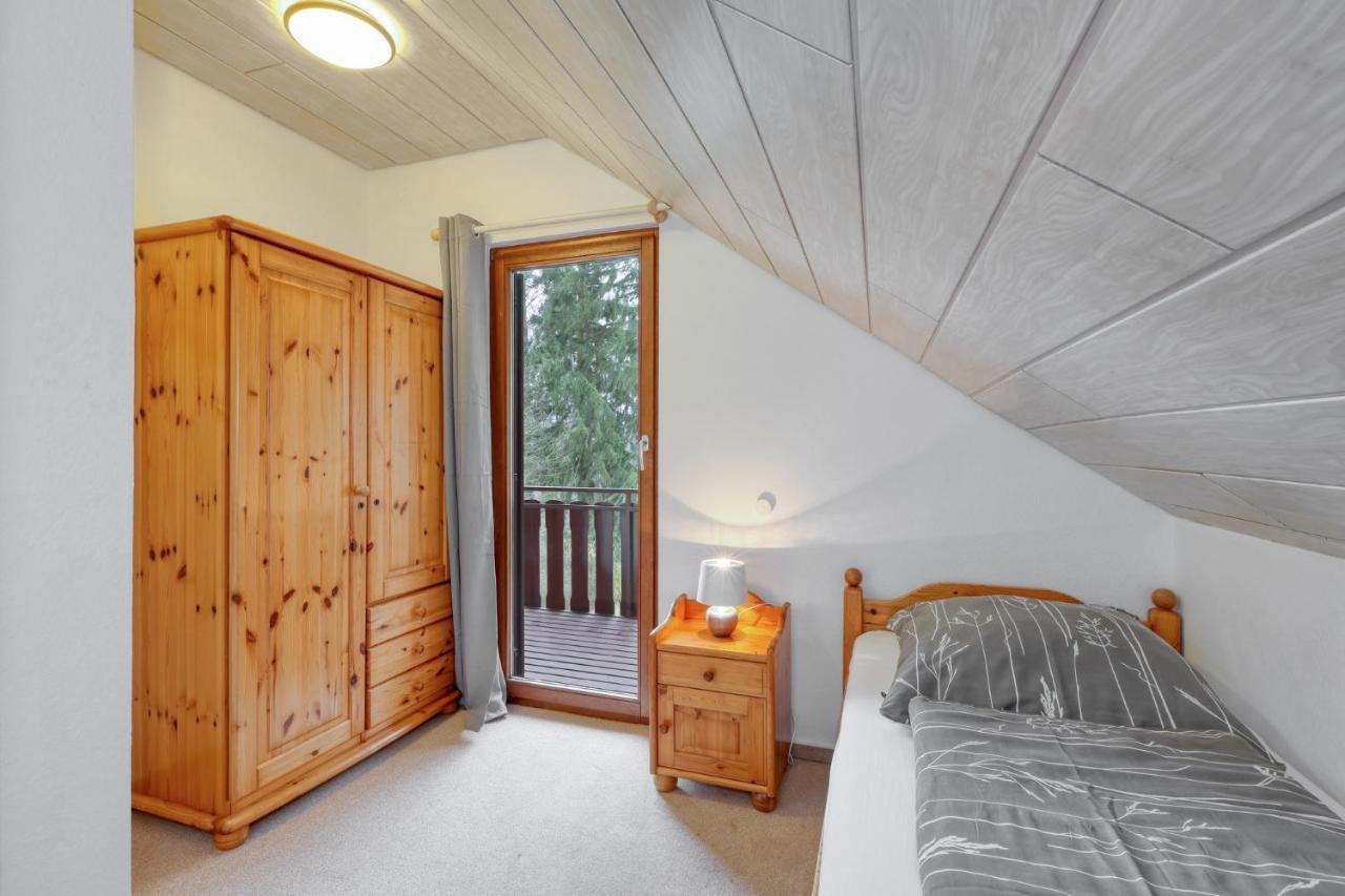 Seepark Kirchheim Ferienhaus Bei Vera Mit Sauna Bagian luar foto
