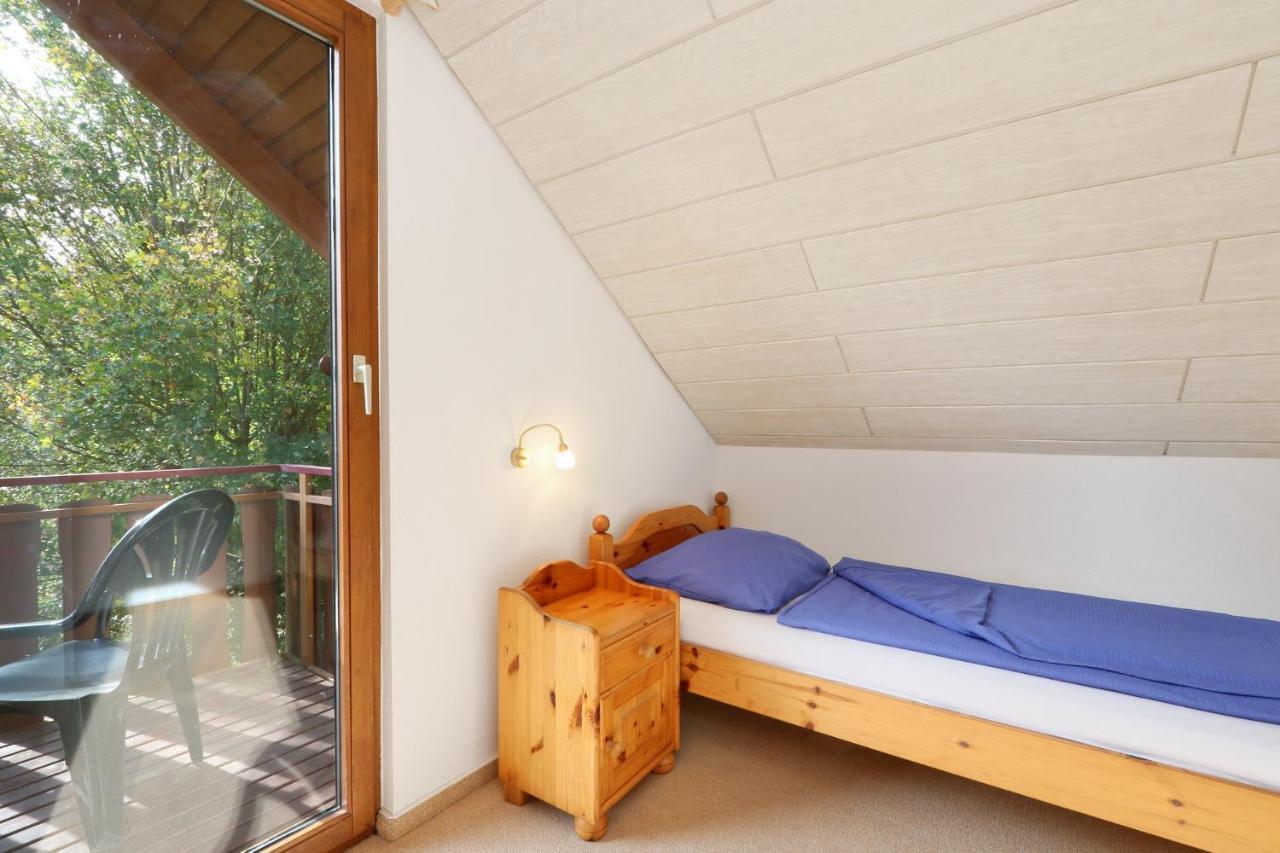 Seepark Kirchheim Ferienhaus Bei Vera Mit Sauna Bagian luar foto